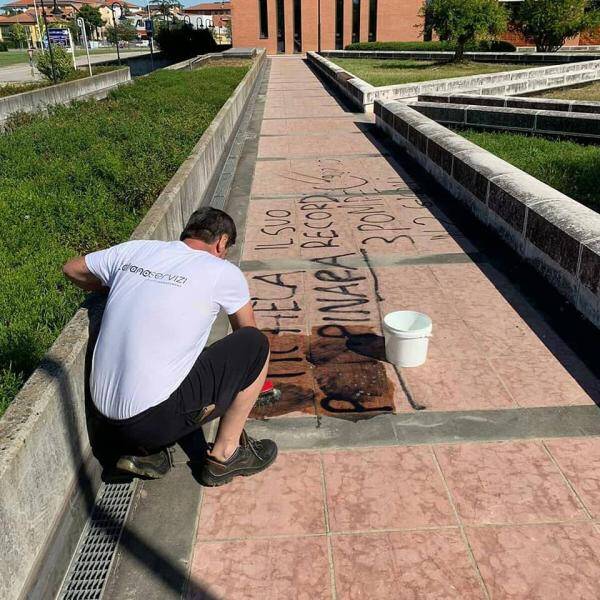 6951185629578278309005617058279529747316736n